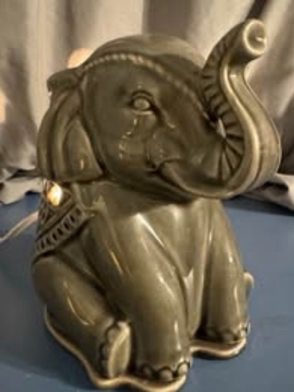 Wax‎ Warmer Elephant Night Light 6" Gray